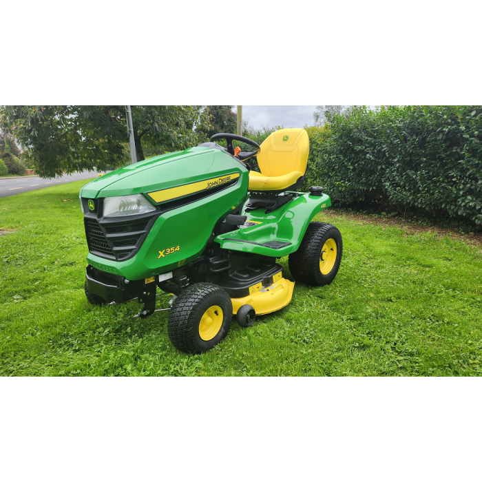 John Deere X354 44hrs